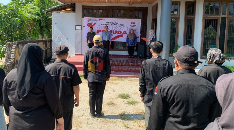 BAWASLU KABUPATEN POSO GELAR UPACARA PERINGATAN HARI SUMPAH PEMUDA KE-95