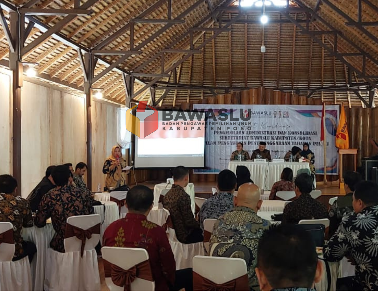 RAPAT KOORDINASI PENGELOLAAN ADMINISTRASI DAN KONSILIDASI SEKRETARIAT BAWASLU KABUPATEN/KOTA SE-PROVINSI SULAWESI TENGAH