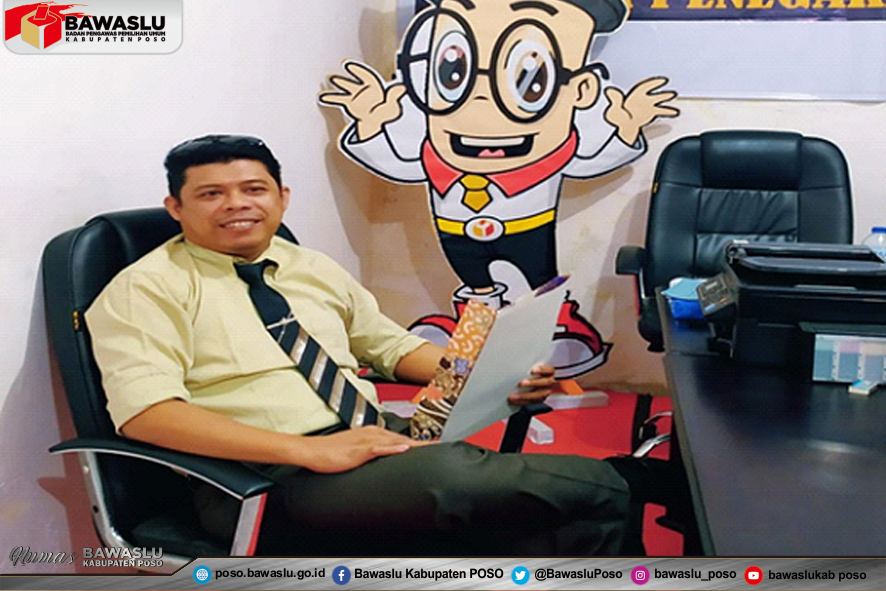 SEJARAH PENGATURAN PEMILIHAN GUBERNUR, BUPATI DAN WALIKOTA DI INDONESIA. Oleh : Christian Adiputra Oruwo,S.H.,M.H