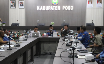 BAWASLU KABUPATEN POSO, KPU, PEMERINTAH DAERAH DUDUK BERSAMA DALAM RANGKA TERTIB ADMINISTRASI KEPENDUDUKAN UNTUK DATA PEMILIHAN SERENTAK TAHUN 2024