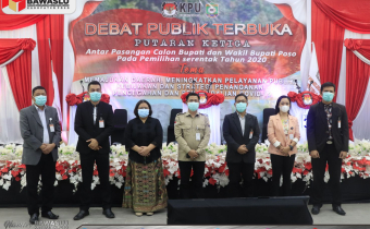 Bawaslu Kabupaten Poso Awasi Ketaatan Prosedur Pelaksanaan Dan Isi Materi Debat Publik Terbuka Putaran Ketiga Pasangan Calon Bupati dan Wakil Bupati Kabupaten Poso