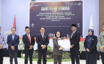 penerimaan SK Bupati dan Wakil Bupati Kabupaten Poso terpilih